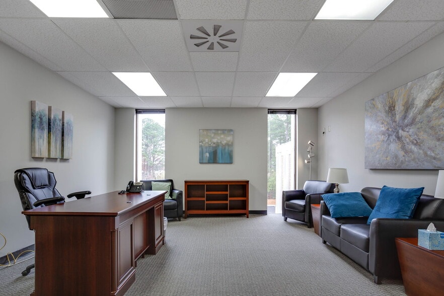 More Photos Of 3610 Bush St, Raleigh Medical For Lease