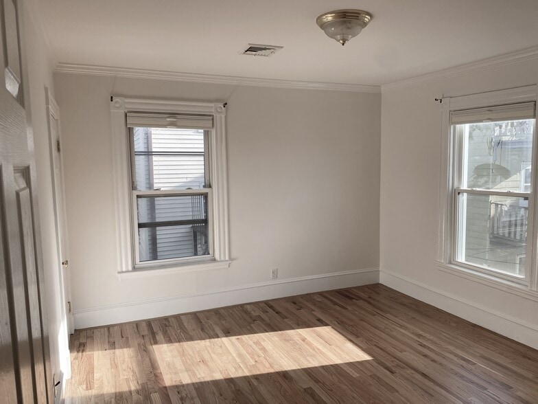 More Photos Of 8 White Ave, Chestnut Hill Multifamily For Sale