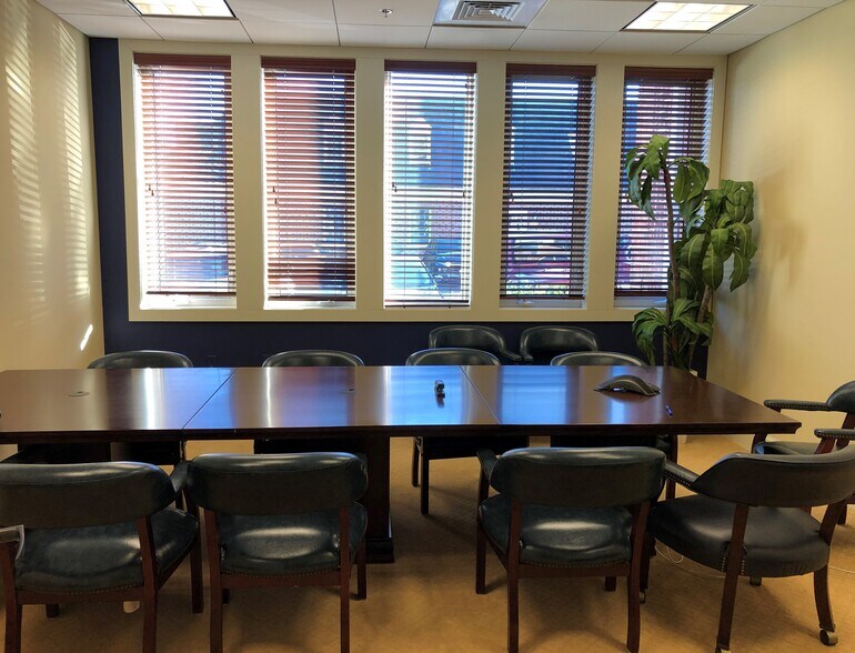 More Photos Of 45 North Hill Dr, Warrenton Office For Sale