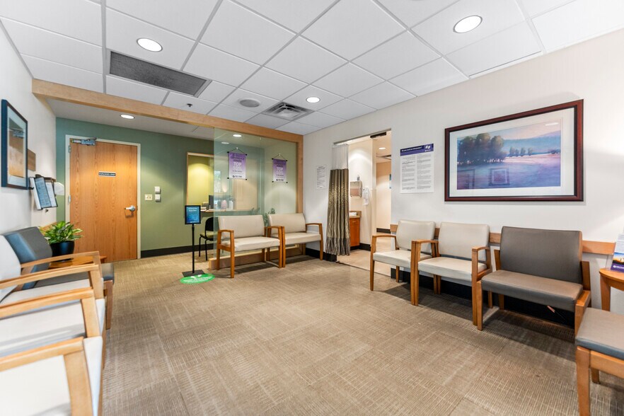 More Photos Of 3300 State St, Salem Medical For Sale