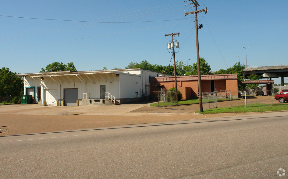 Primary Photo Of 755 Stonewall St, Jackson Flex For Lease