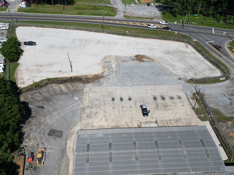 More Photos Of 1023 Rock Cut Rd, Forest Park Warehouse For Lease