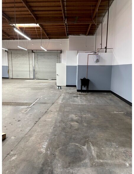 More Photos Of 28730 Via Montezuma, Temecula Auto Repair For Lease