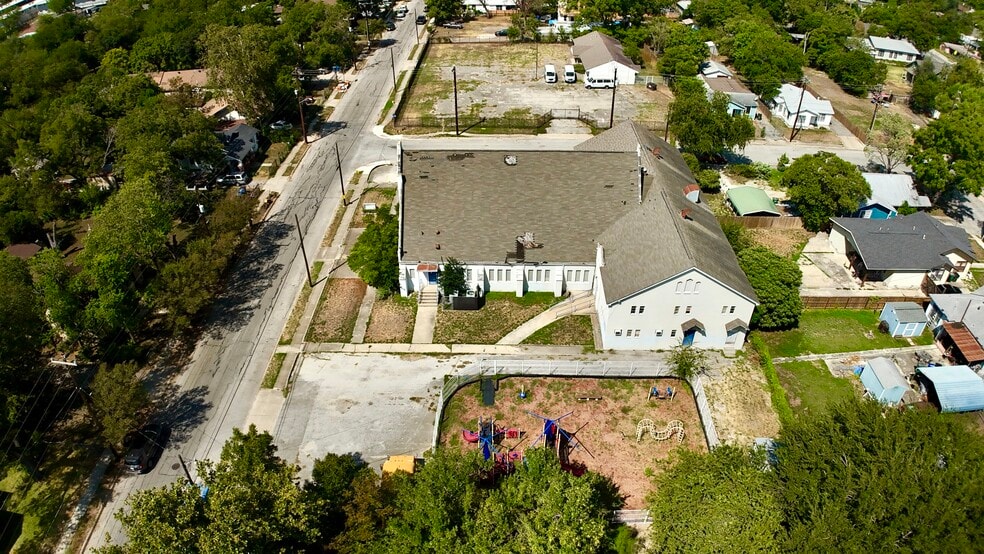 More Photos Of 507 E Mayfield Blvd, San Antonio Religious Facility For Sale