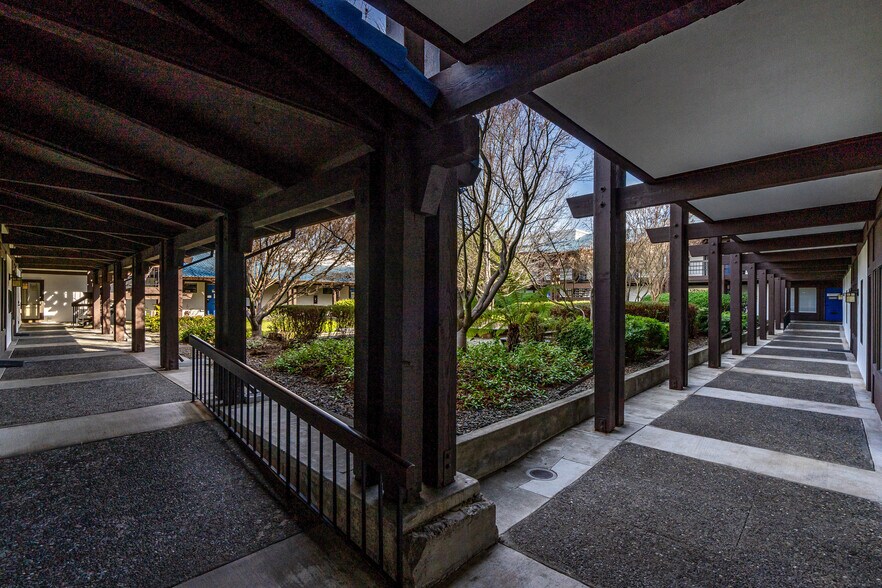 More Photos Of 181 Andrieux St, Sonoma Medical For Lease