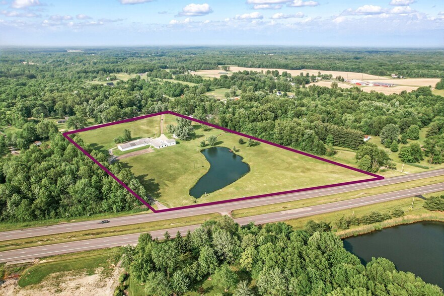 More Photos Of 4085 / 4086 State Route 422, Southington Showroom For Sale