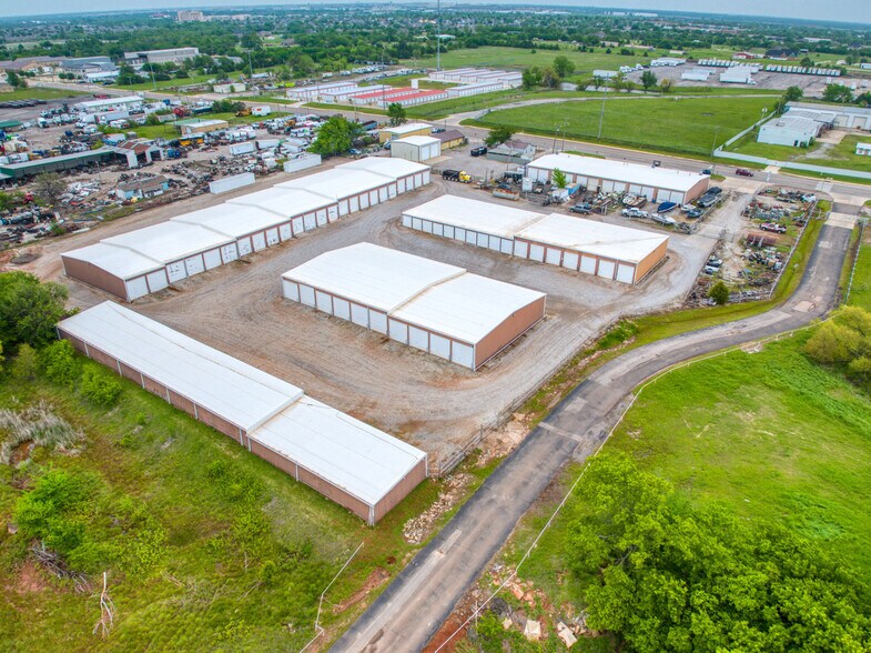More Photos Of 9201 S Sunnylane Rd, Oklahoma City Self Storage For Lease