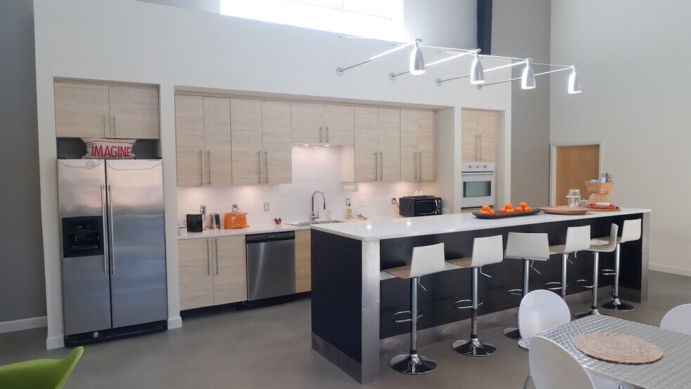 More Photos Of 1431 Woodmont Ln NW, Atlanta Industrial For Sale