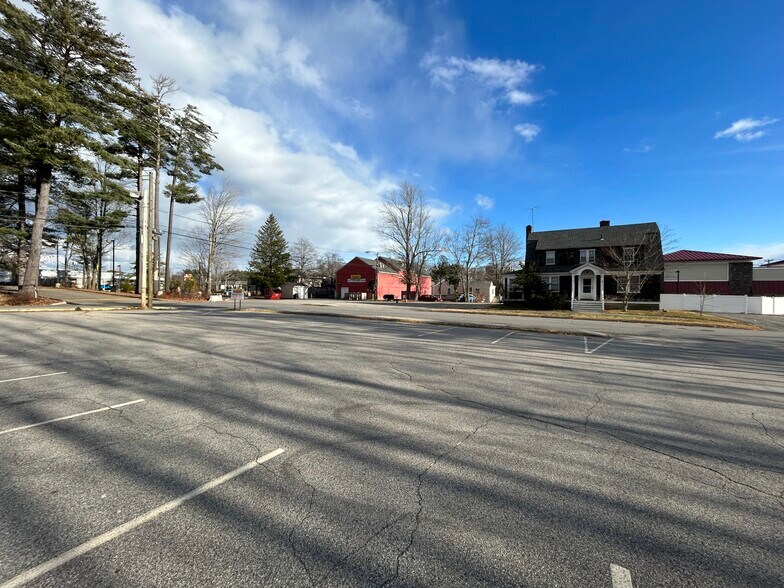 More Photos Of 512 Main St, Saco Restaurant For Lease