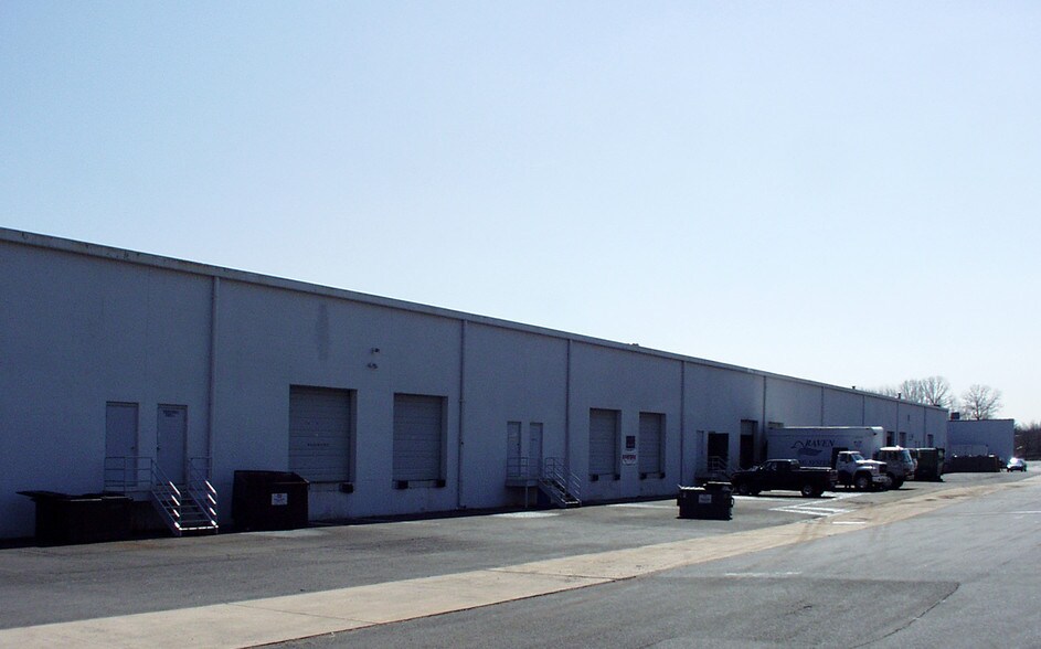More Photos Of 201 Circle Dr N, Piscataway Light Distribution For Lease