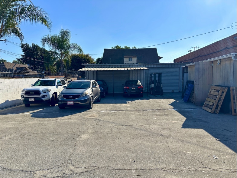 More Photos Of 6520 Alameda St, Huntington Park Warehouse For Lease