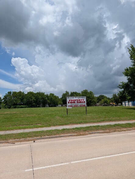 More Photos Of 6633 Orem, Houston Land For Sale