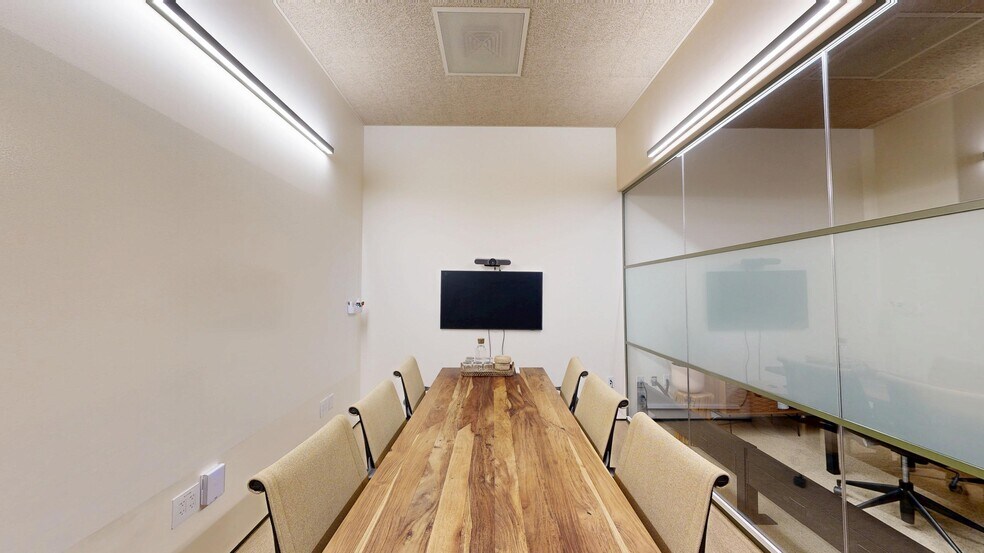 More Photos Of 1300 El Camino Real, Menlo Park Coworking Space