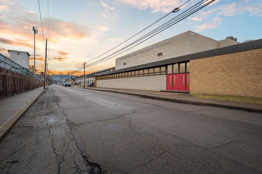 Primary Photo Of 1200 Orr Ave, Kittanning Schools For Sale