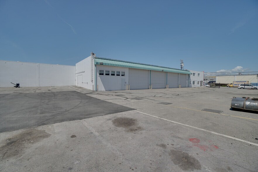 More Photos Of 2196 American Ave, Hayward Warehouse For Lease