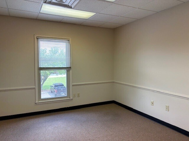 More Photos Of 4252 Carmichael Rd, Montgomery Office For Sale