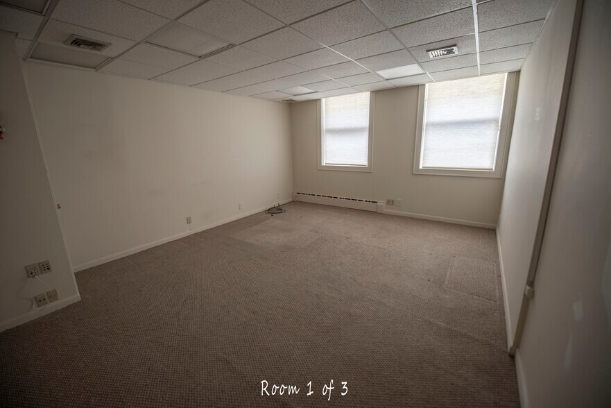 More Photos Of 39 Park Pl, Englewood Office For Lease