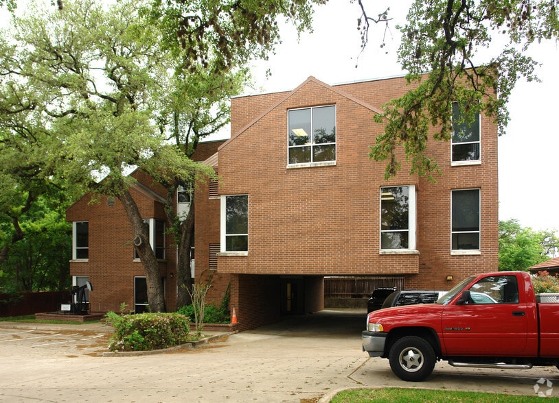 More Photos Of 510 Hearn St, Austin Loft Creative Space For Lease