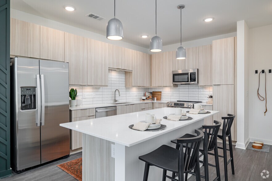 More Photos Of 1350 Dresden Dr, Brookhaven Apartments For Lease