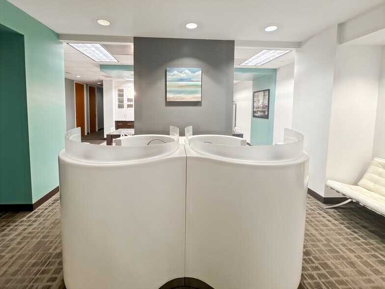 More Photos Of 1 Alhambra Plz, Coral Gables Coworking Space