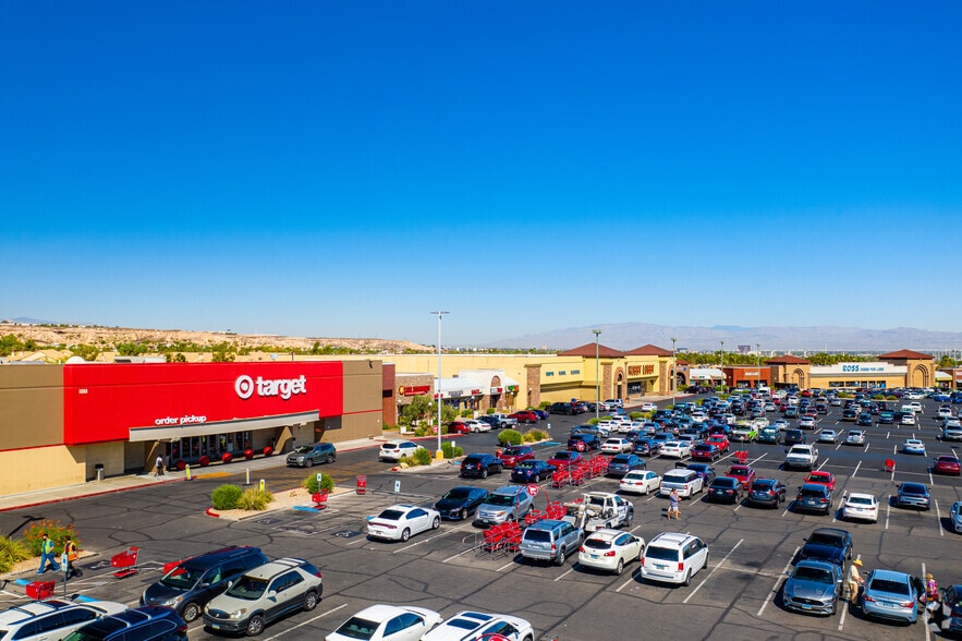 More Photos Of 601-649 N Stephanie St, Henderson Unknown For Lease