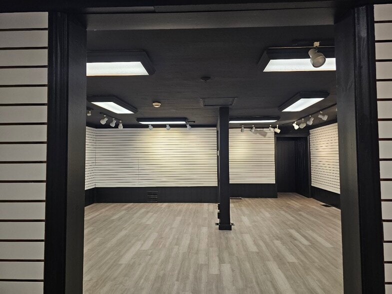 More Photos Of 600 Fairmount Ave, Jamestown Freestanding For Lease