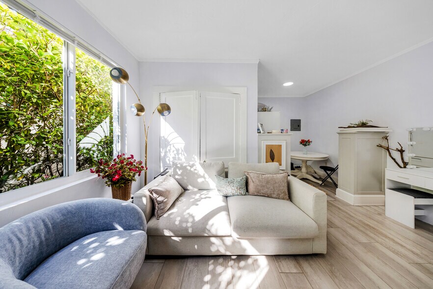 More Photos Of 1610 Salzedo St, Coral Gables Apartments For Sale