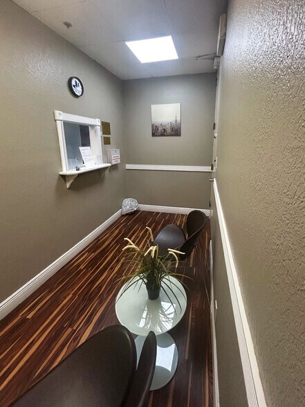 More Photos Of 900 W 49th St, Hialeah Medical For Sale