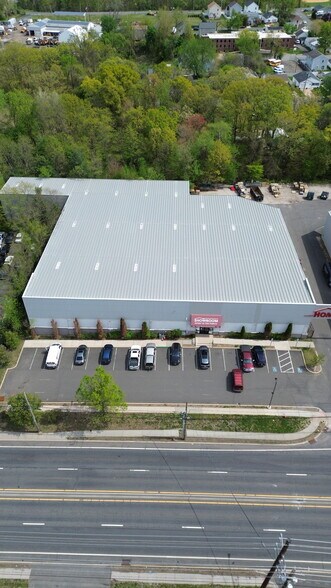More Photos Of 180 State Route 35, Keyport Showroom For Sale