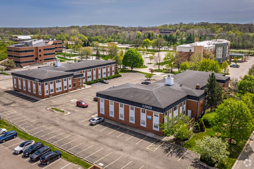 More Photos Of 32969 Hamilton Ct, Farmington Hills Office For Sale