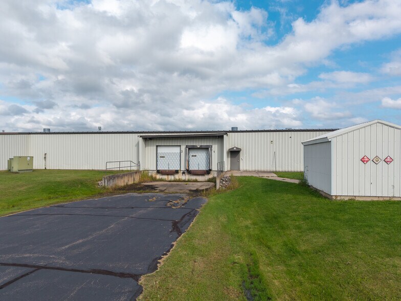 More Photos Of W4146 2nd St, Glen Flora Manufacturing For Sale