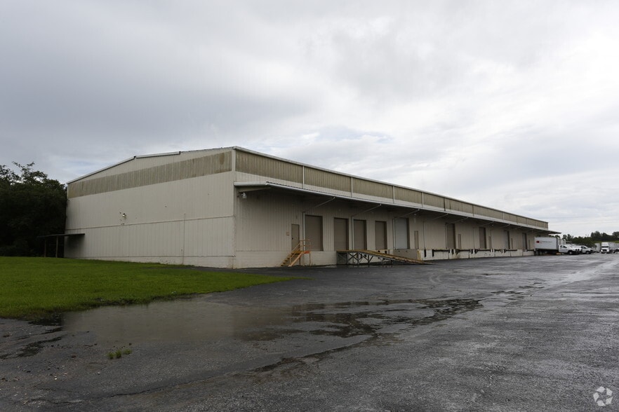 More Photos Of 3130 Reynolds Rd, Lakeland Distribution For Lease