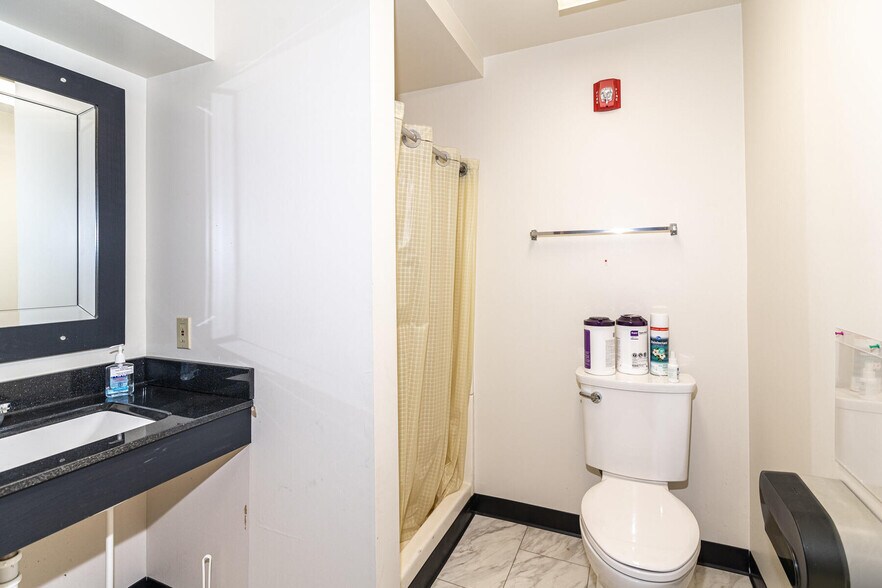 More Photos Of 1640 N Ritter Ave, Indianapolis Medical For Sale