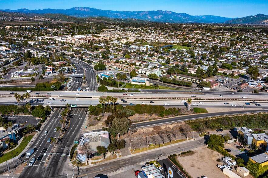 More Photos Of 5801 Valentine Rd, Ventura Freestanding For Lease