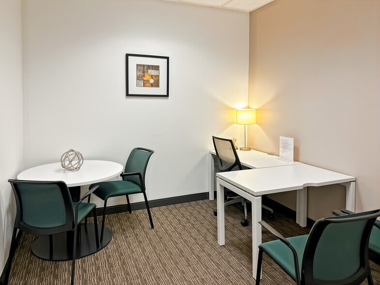 More Photos Of 11200 Broadway St, Pearland Coworking Space