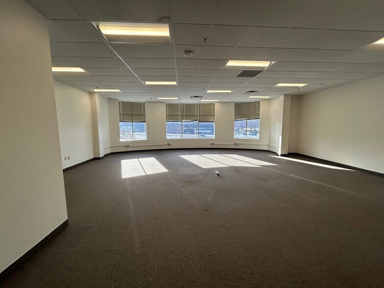 More Photos Of 4800 Olson Memorial Hwy, Golden Valley Office For Lease