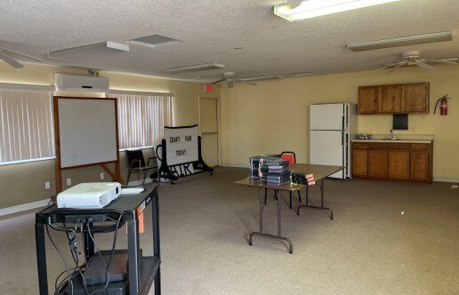 More Photos Of 636 S Highway 80, Benson Religious Facility For Lease