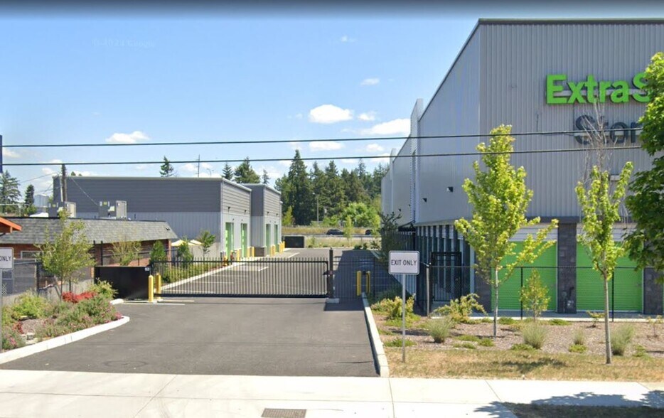 More Photos Of 12117 Pacific Hwy SW, Lakewood Specialty For Lease