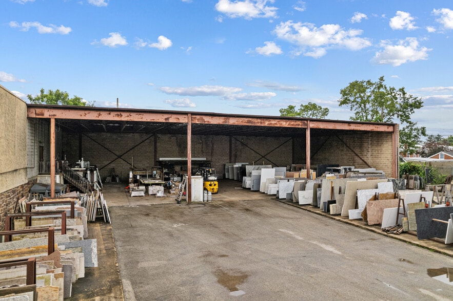 More Photos Of 600 W Main St, Norristown Showroom For Sale
