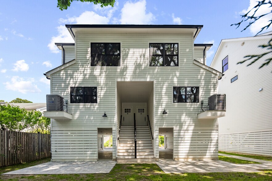 More Photos Of 26 Homestead Ln, Greenwich Apartments For Sale