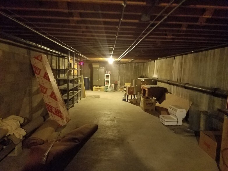 More Photos Of 1817 Washington St, Two Rivers Office Residential For Sale