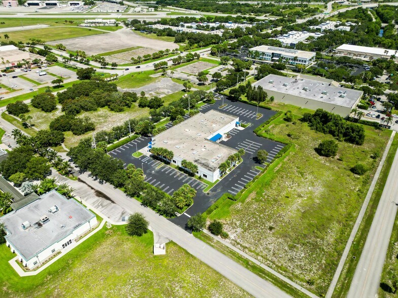 More Photos Of 3231 NW 7th Ave, Boca Raton Research And Development For Sale