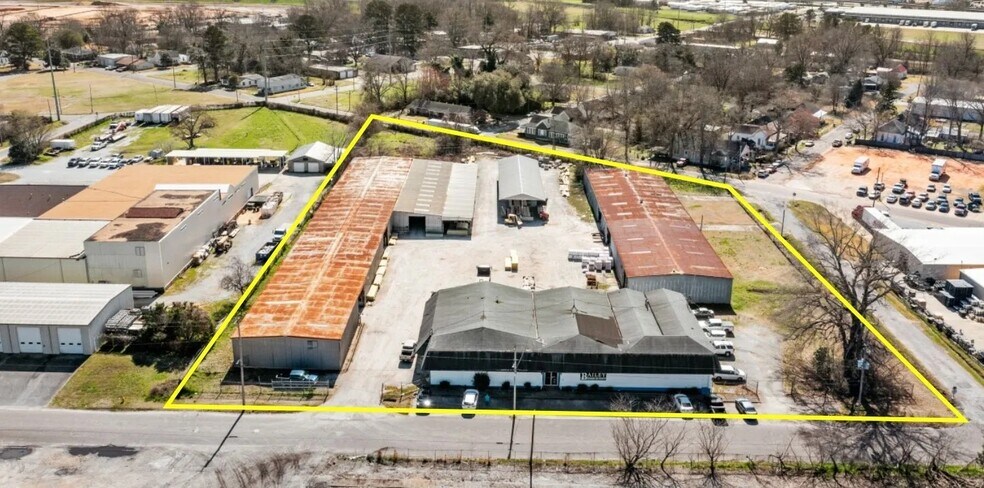 Primary Photo Of 2641 A St, Meridian Light Distribution For Sale