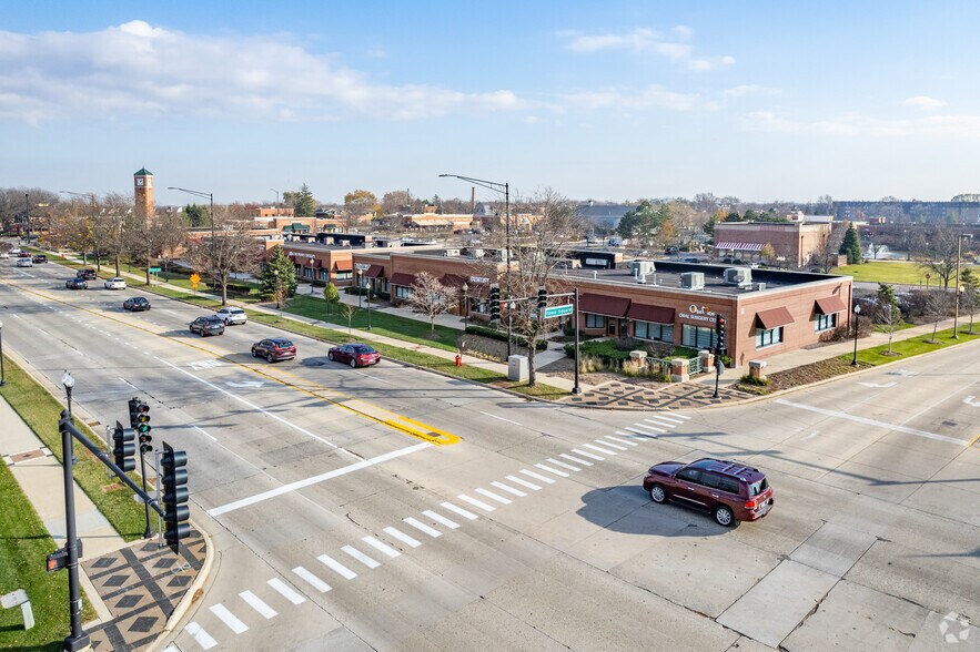 More Photos Of 9-91 W Schaumburg Rd, Schaumburg General Retail For Lease