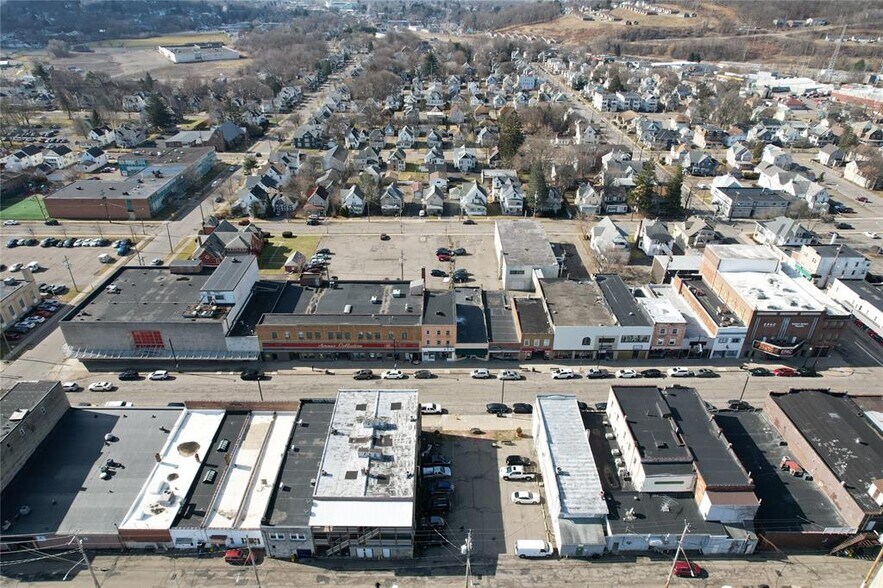 More Photos Of 122 Washington Ave, Endicott Storefront Retail Residential For Sale