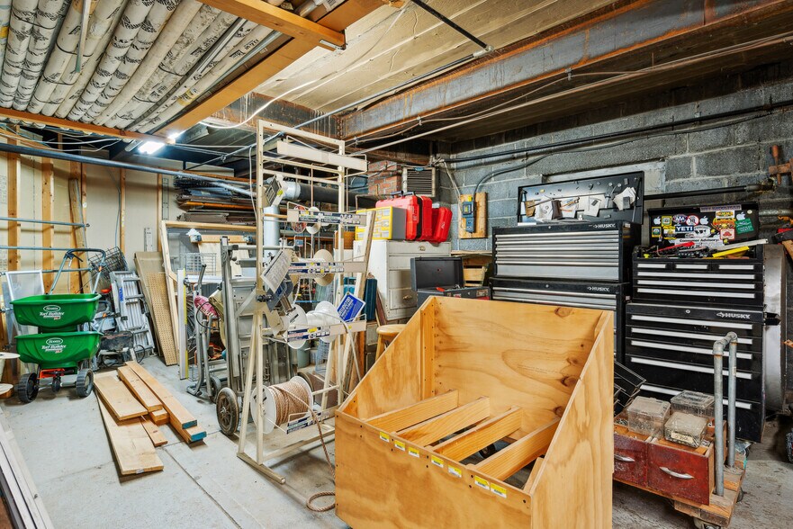 More Photos Of 185 Main St, Bethel Freestanding For Sale