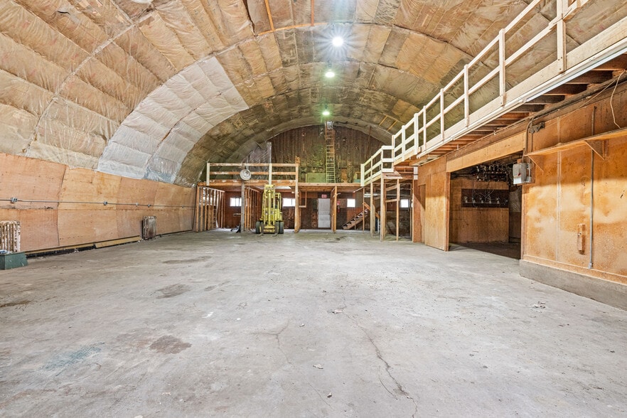 More Photos Of 9353 Westgate Blvd, Duluth Warehouse For Sale