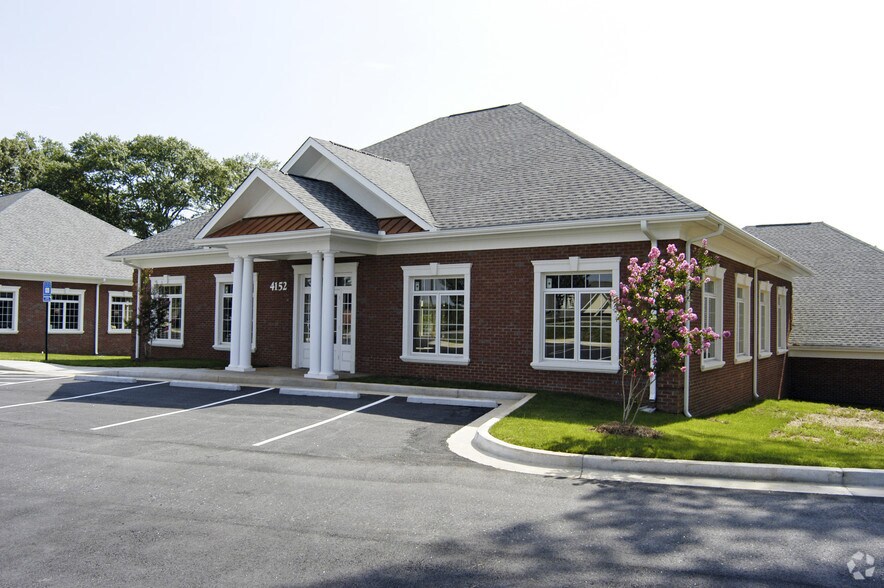 More Photos Of 4148-4152 Baker St NE, Covington Medical For Sale