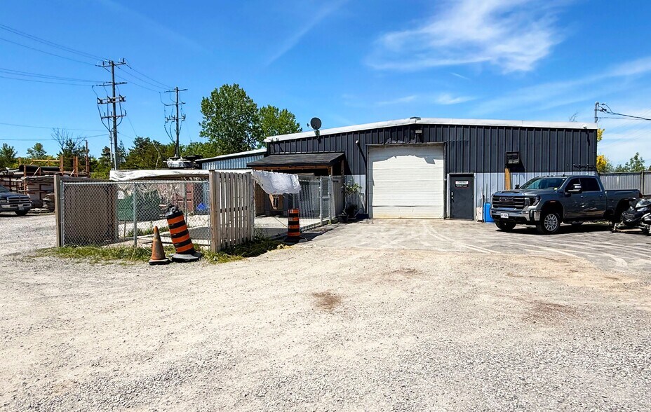 More Photos Of 737 Gilmore Rd, Fort Erie Warehouse For Sale