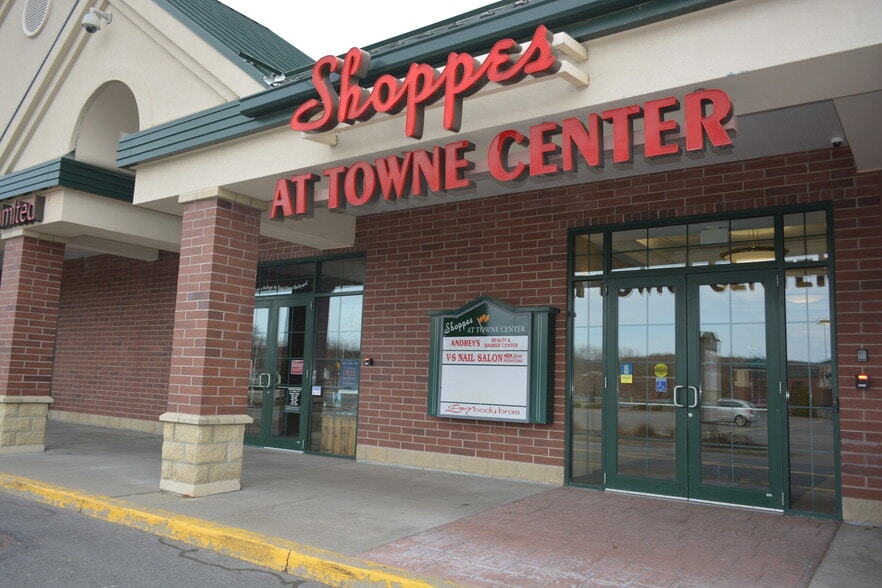 More Photos Of 340 Towne Dr, Fayetteville Unknown For Lease